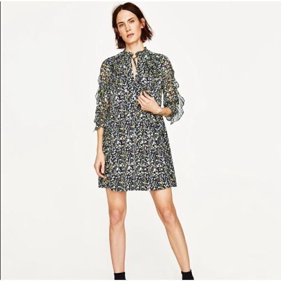 Zara Basic Floral Dress Frill Sleeves, Women’s Size Medium - Picture 1 of 9
